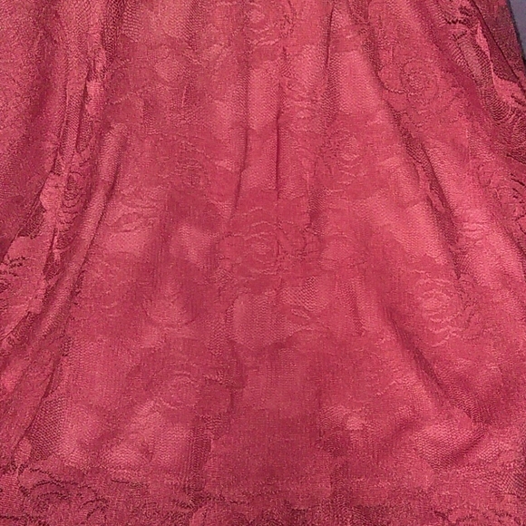 Pretty lace high low skirt - Picture 5 of 5